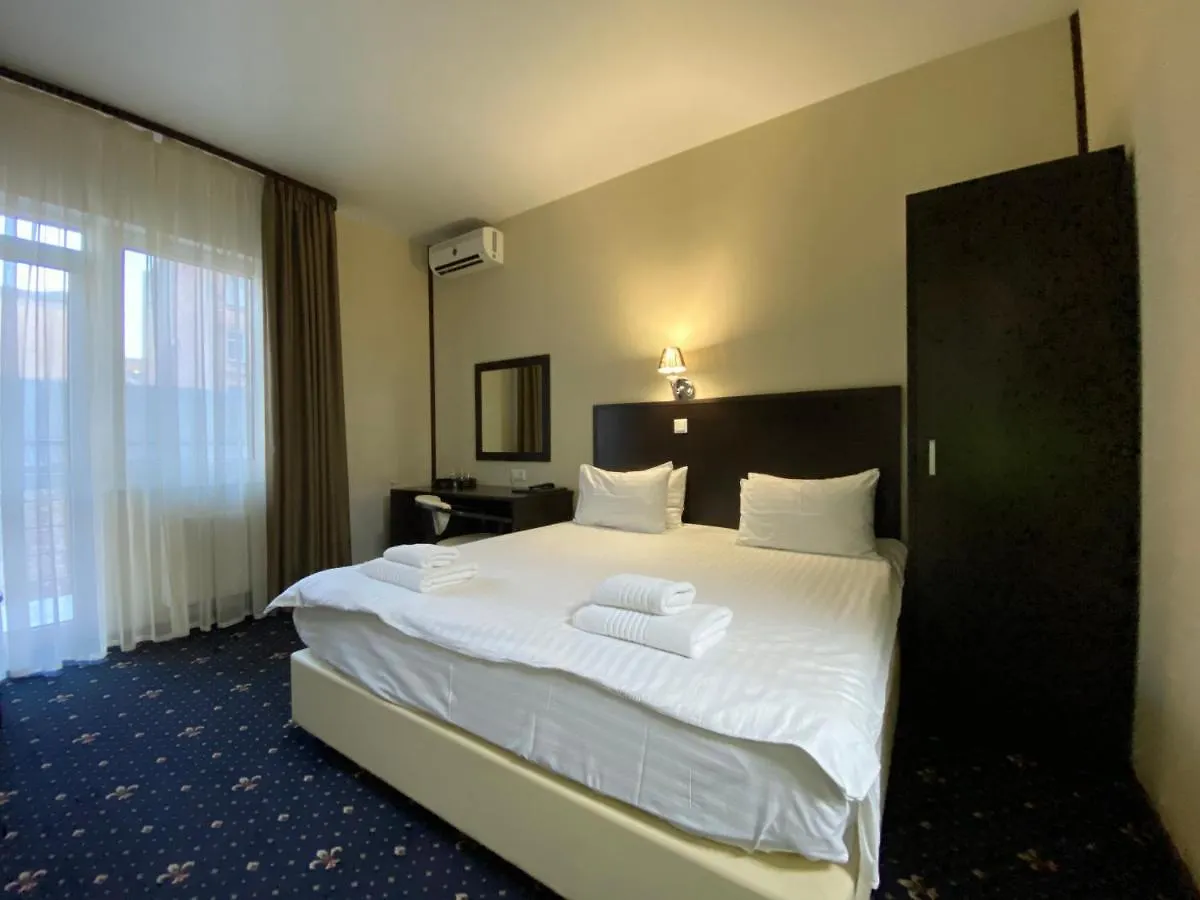 Irishotels Kiev 3*,